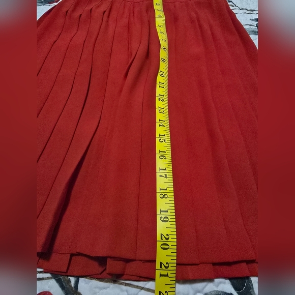 Liz Claiborne Red Pleated Midi Skirt Night Out - Picture 11 of 11